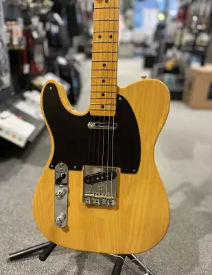 Fender - American Vintage II 1951 Telecaster Left-Hand, Maple Fingerboard - Butterscotch Blonde 2